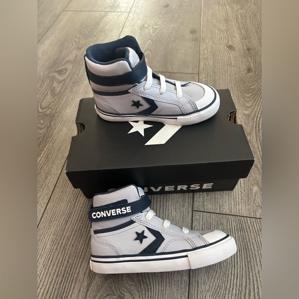 Converse High-Tops in Light Gray and Dark Blue